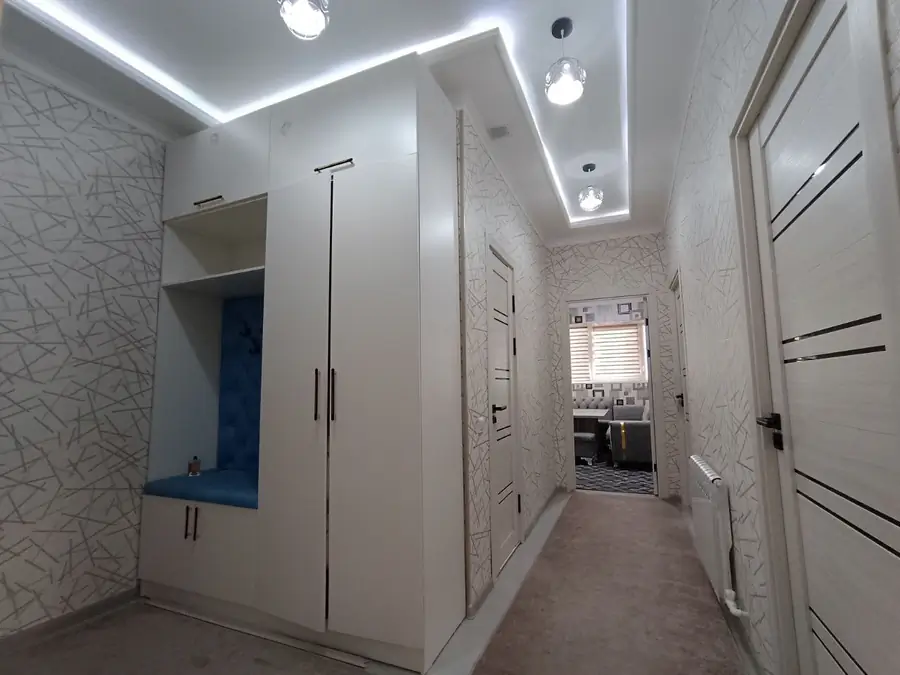 Продается 3-комнатная квартира − 76 м²