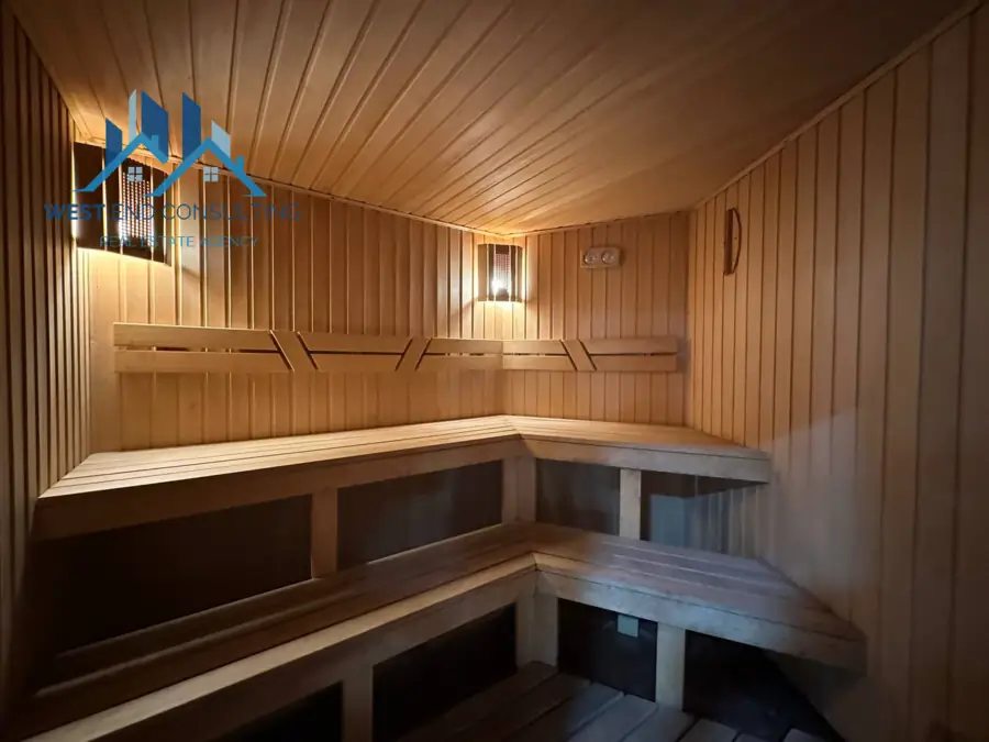 Ijaraga 3 qavatli uy − 400 m²