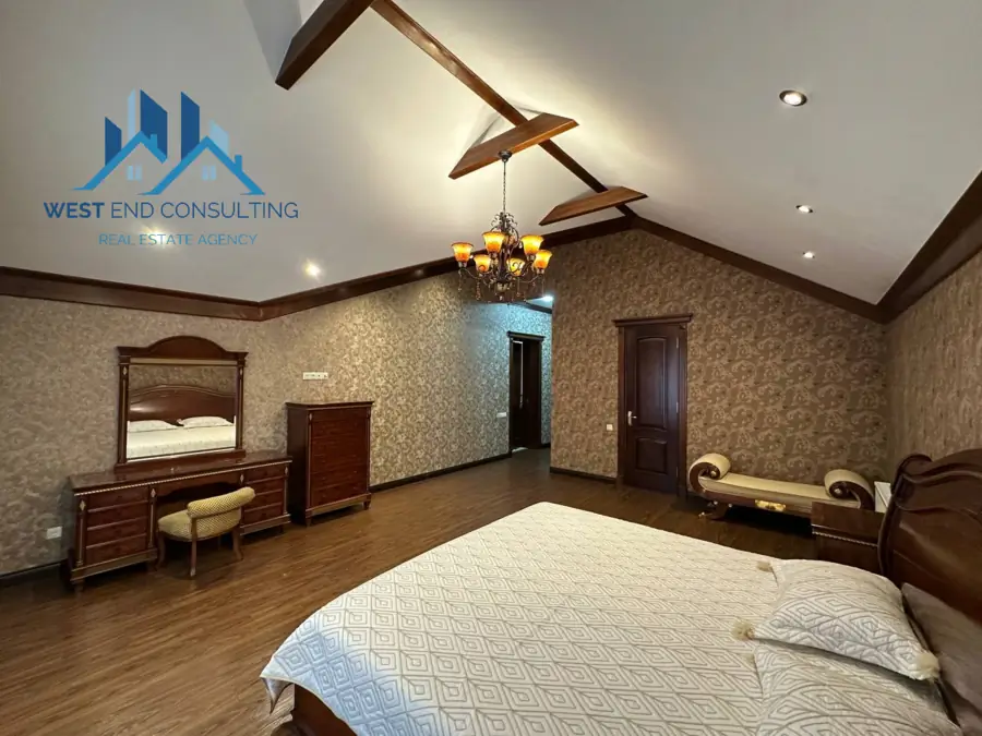 Ijaraga 3 qavatli uy − 400 m²