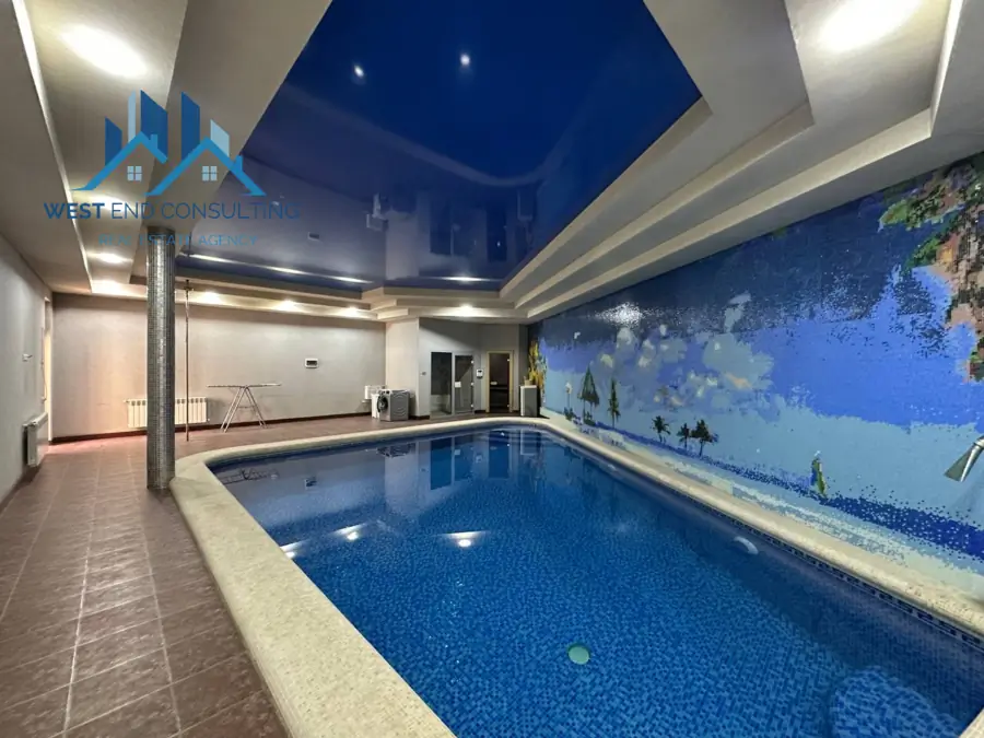 Ijaraga 3 qavatli uy − 400 m²