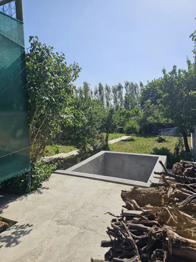 2 qavatli uy − 45 m², 6 sot.