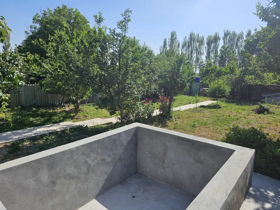 2 qavatli uy − 45 m², 6 sot.