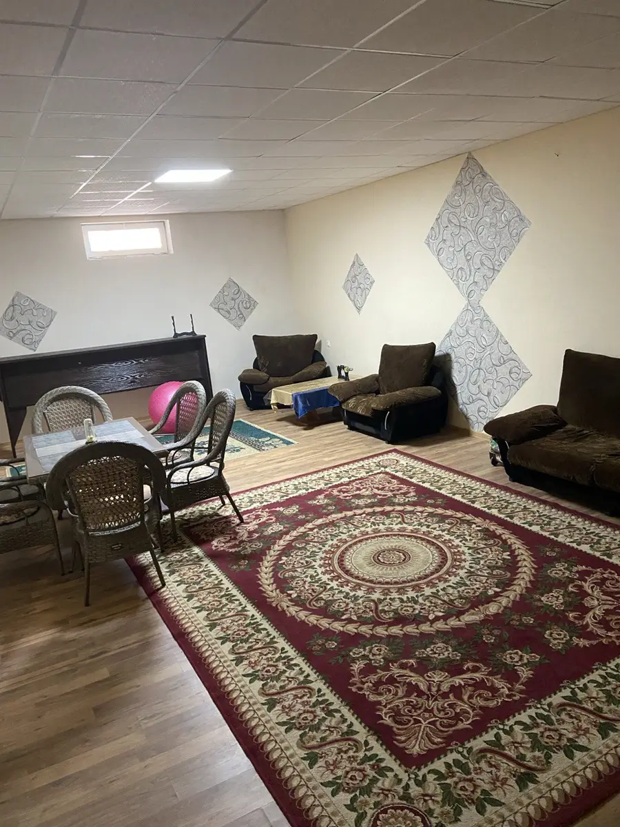 3 qavatli uy sotiladi − 265 m²