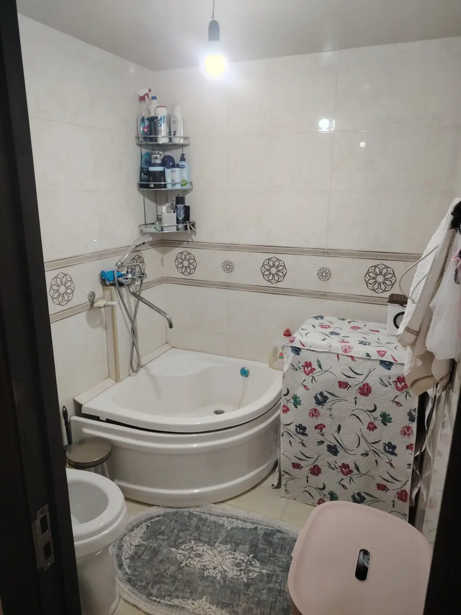 2 xonali kvartira sotiladi − 51 m²