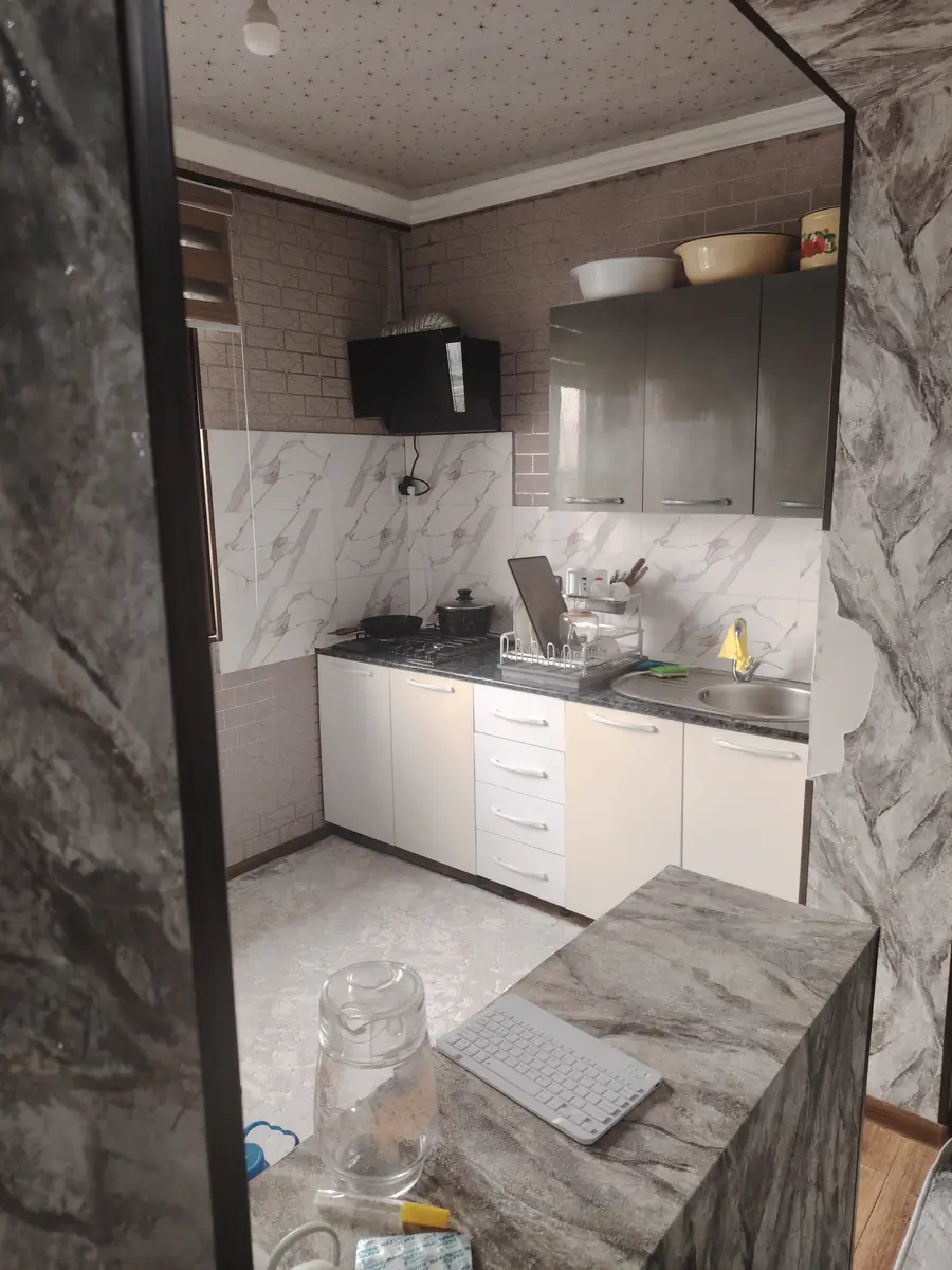 2 xonali kvartira sotiladi − 51 m²