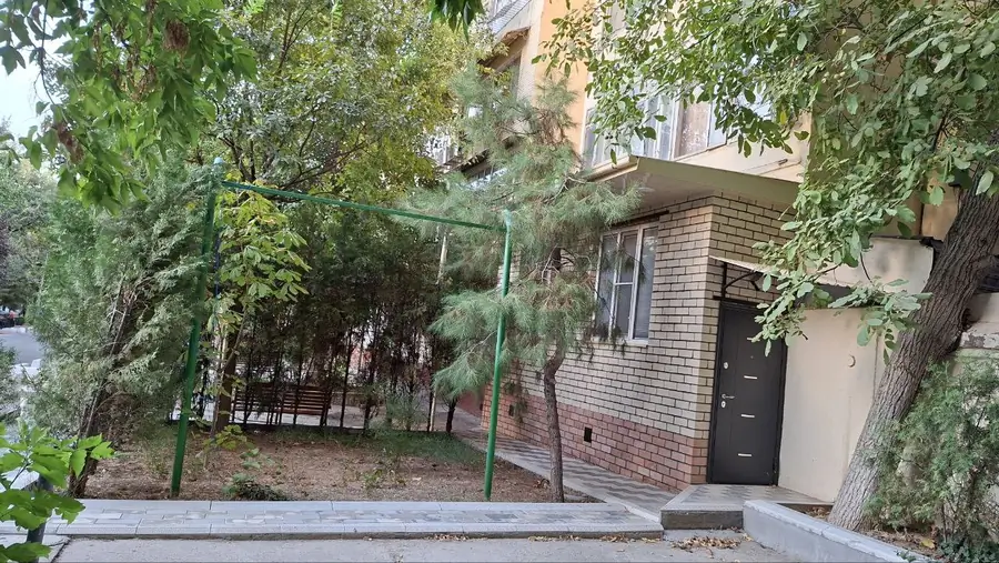 1 xonali kvartira − 60 m², 1/4 qavat