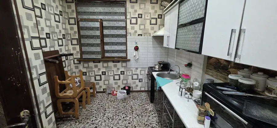 Продается 2-комнатная квартира − 50 м²