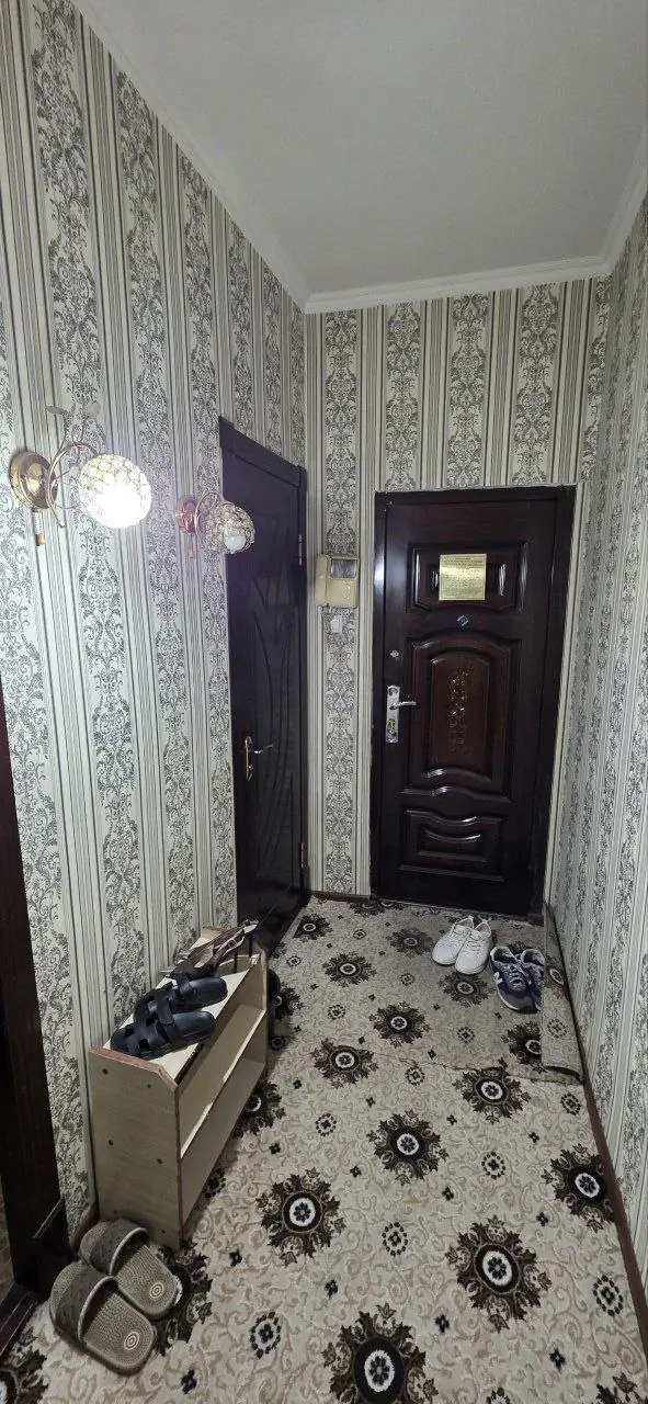 Продается 2-комнатная квартира − 50 м²