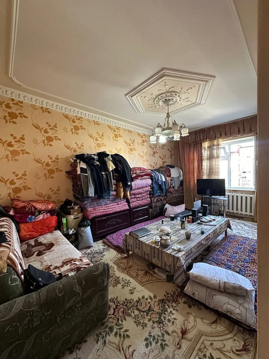 3 xonali kvartira sotiladi − 72 m²