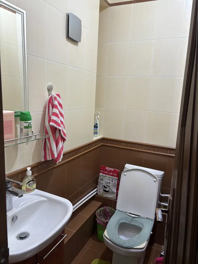 4 xonali kvartira sotiladi − 96 m²