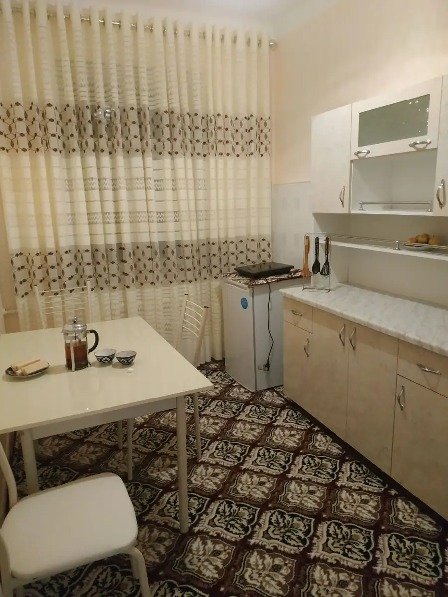 Продается 3-комнатная квартира − 70 м²