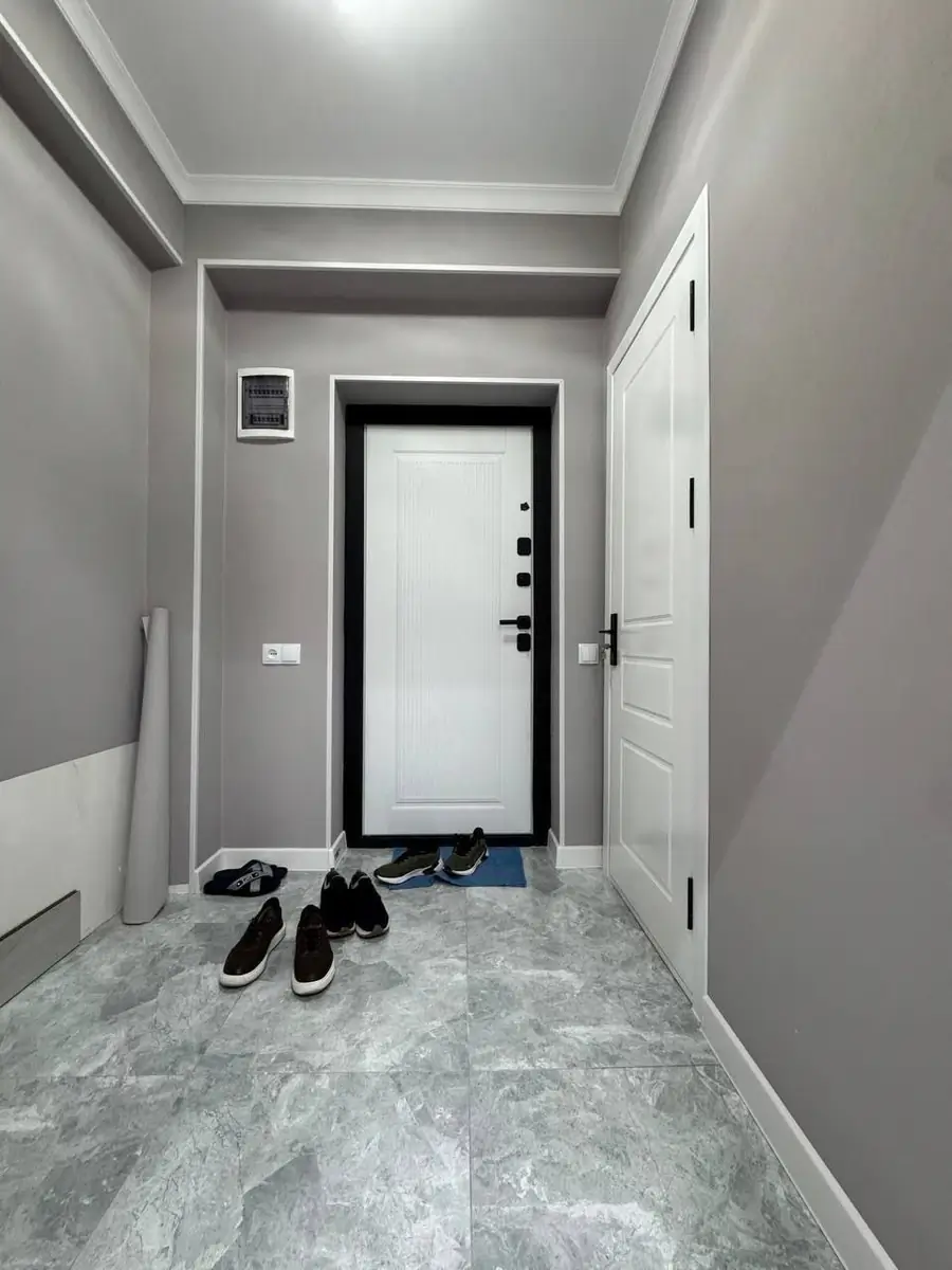 1 xonali kvartira sotiladi − 34 m²