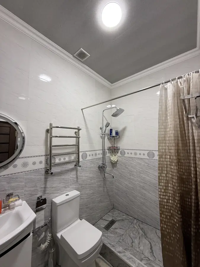 1 qavatli uy − 270 m², 2.7 sot. 