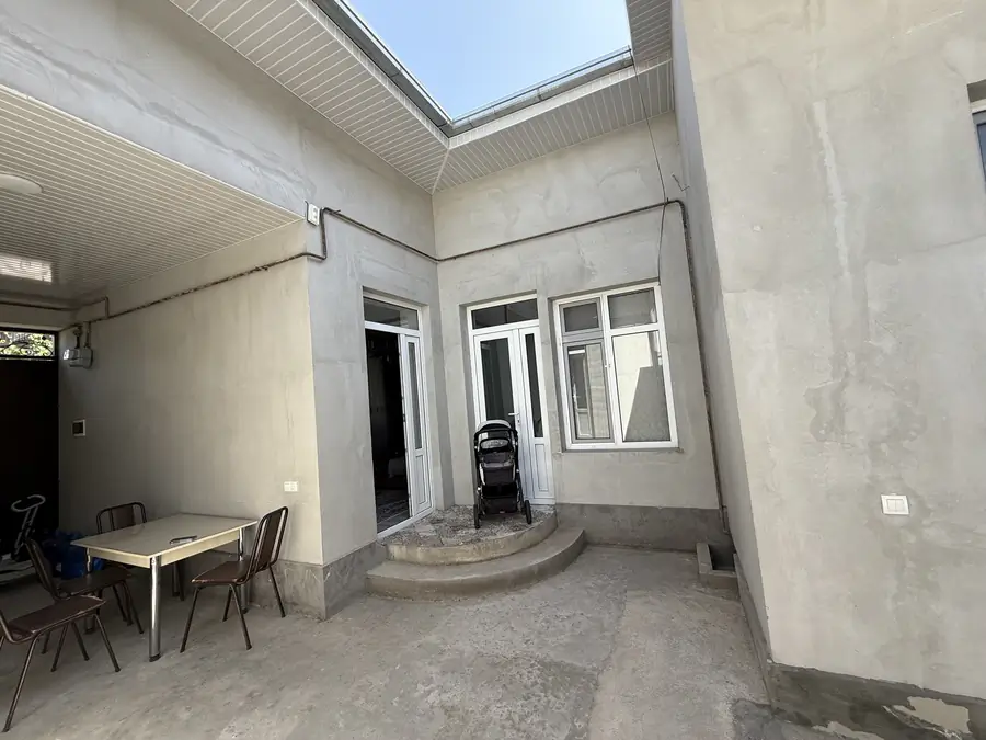 1 qavatli uy sotiladi − 270 m²