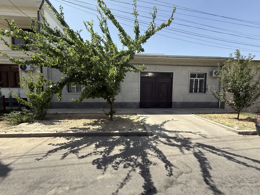 1 qavatli uy sotiladi − 270 m²