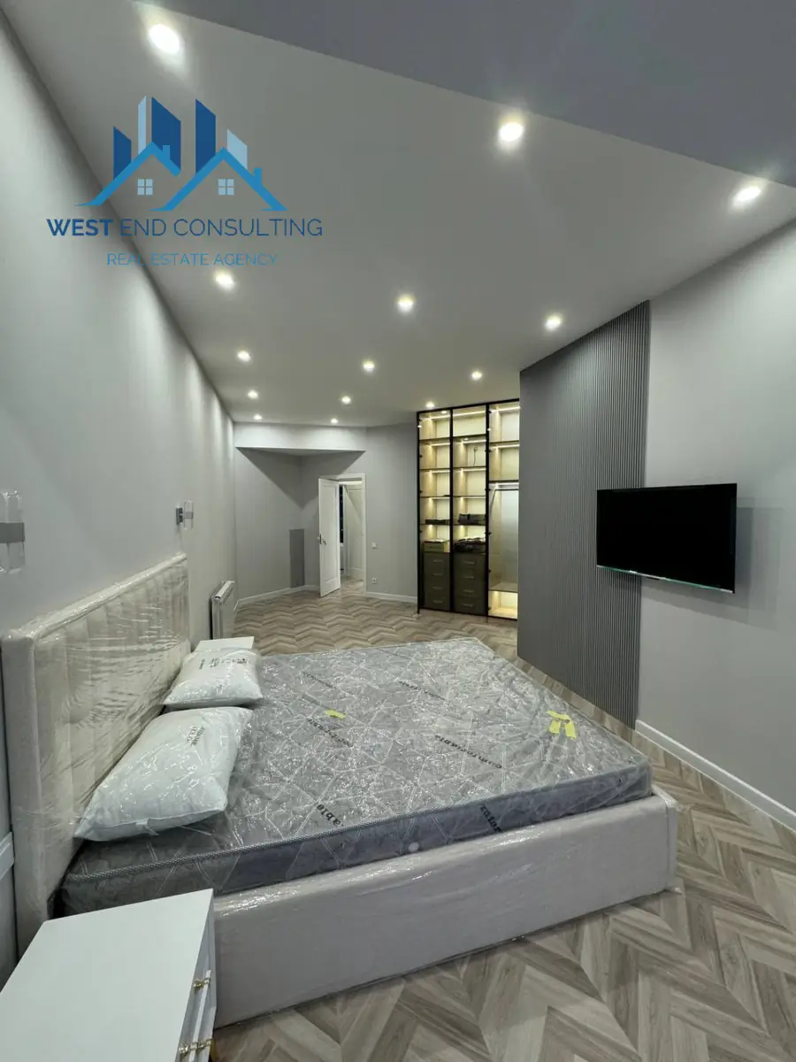 3 xonali kvartira sotiladi − 119 m²