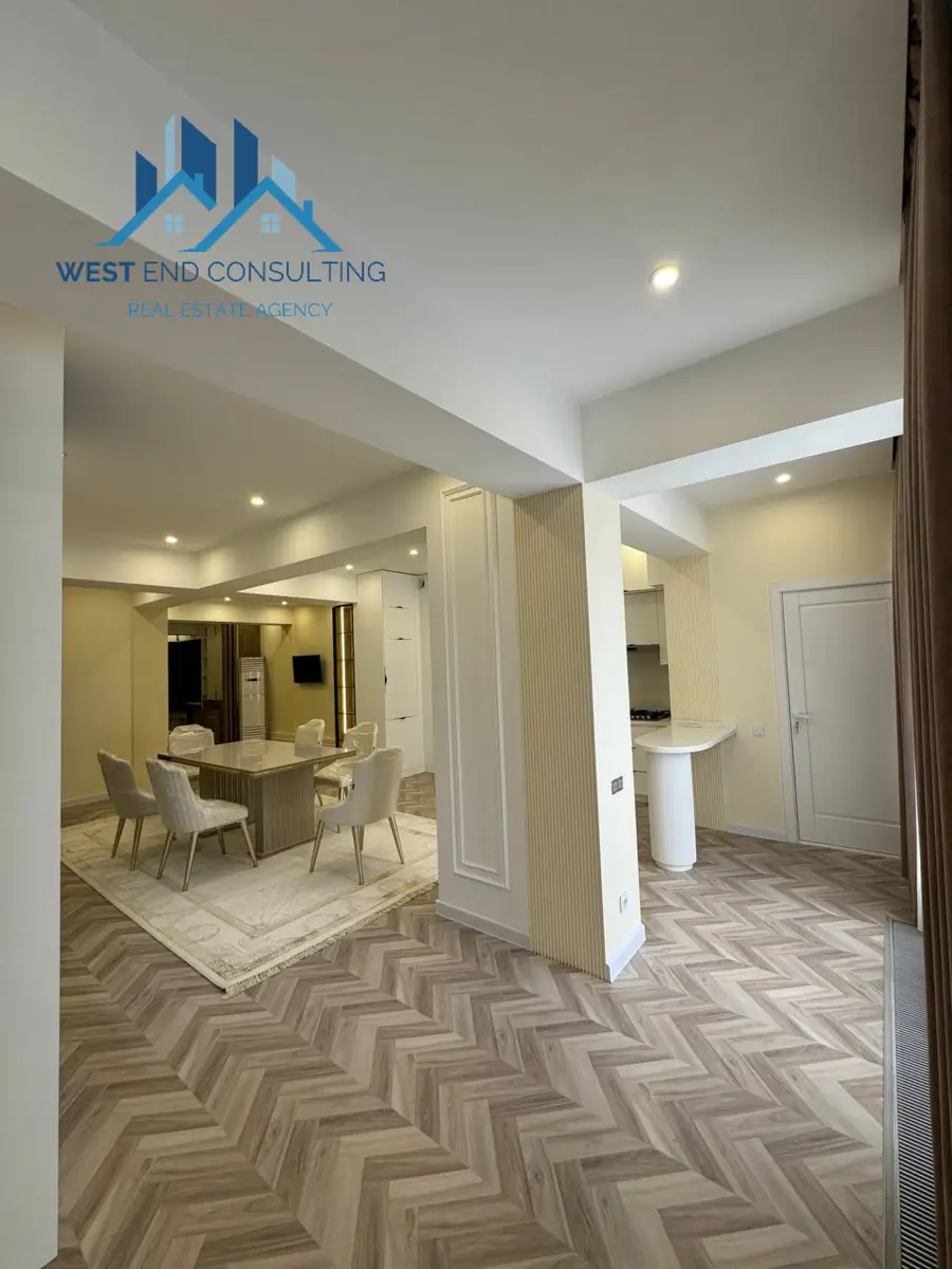 3 xonali kvartira sotiladi − 119 m²