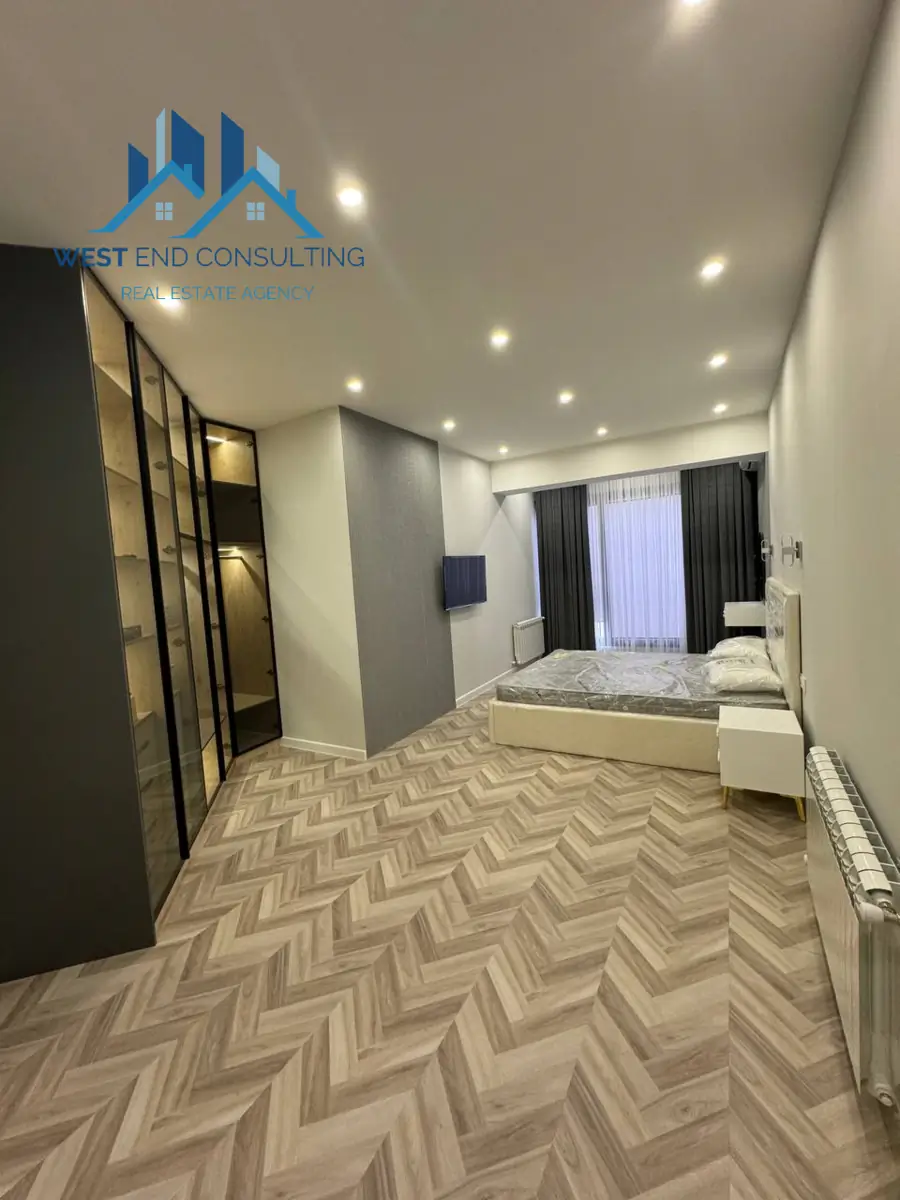 3 xonali kvartira sotiladi − 119 m²