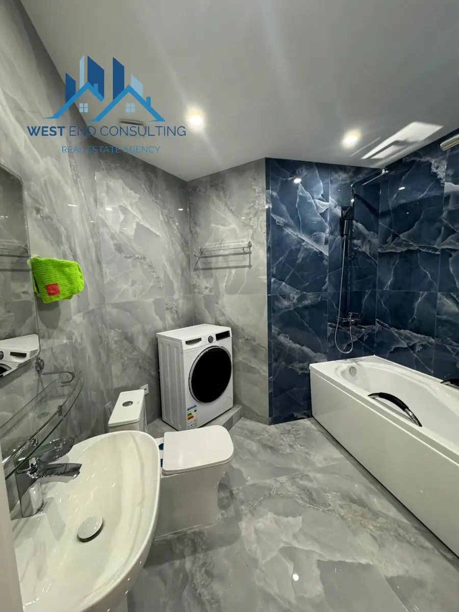 3 xonali kvartira sotiladi − 119 m²