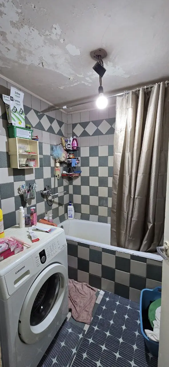 3 xonali kvartira sotiladi − 92 m²