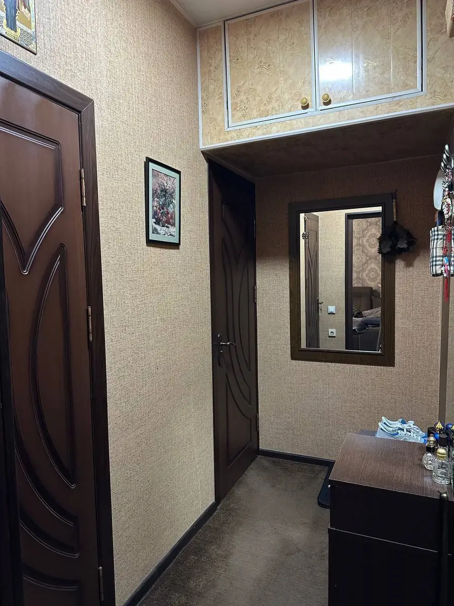 1 xonali kvartira sotiladi − 38 m²