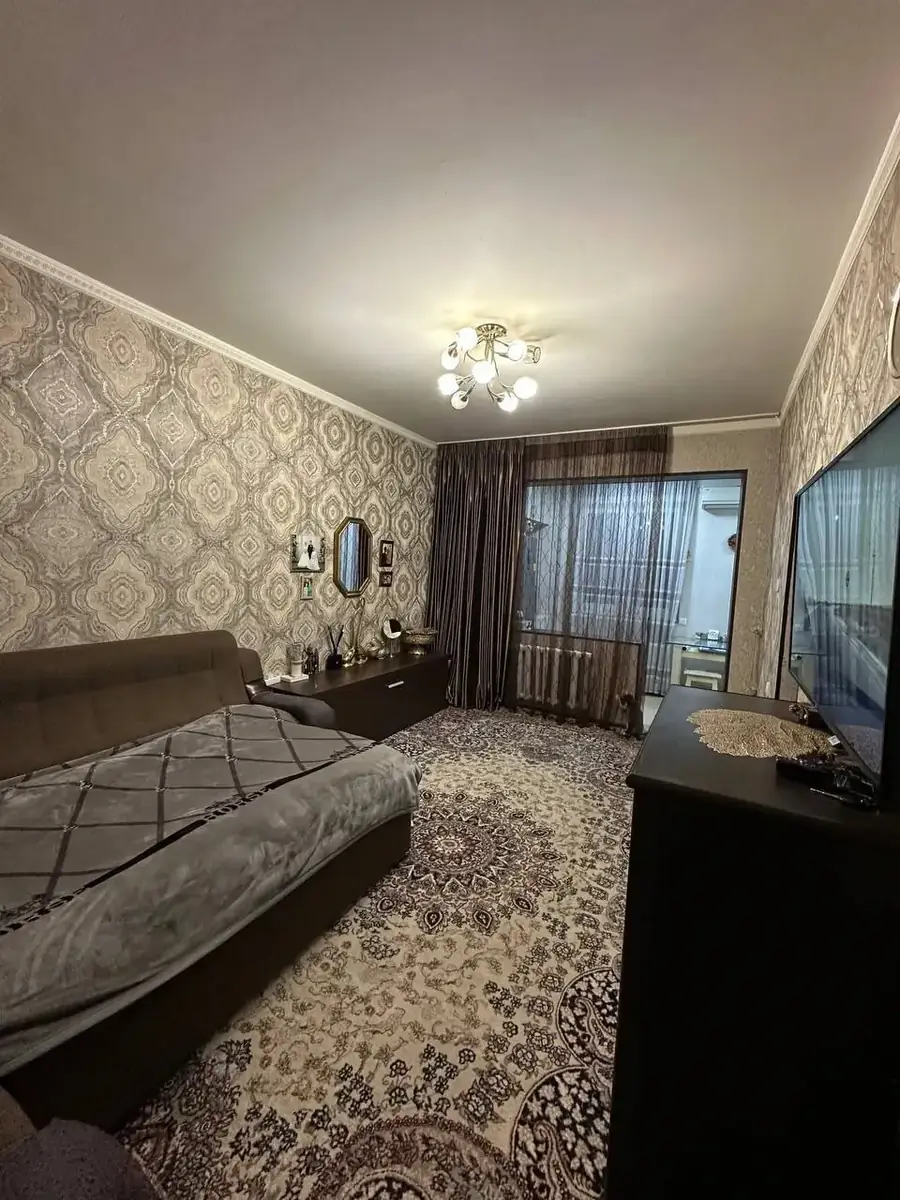 1 xonali kvartira sotiladi − 38 m²