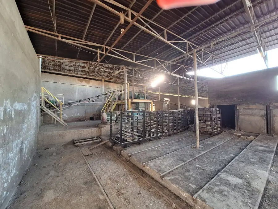 Ishlab chiqarish − 8000 m², 1/1 qavat