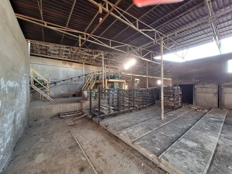 Ishlab chiqarish − 8000 m², 1/1 qavat