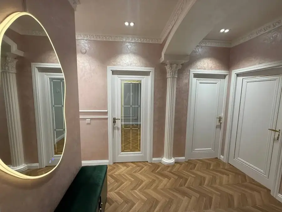 3 xonali kvartira sotiladi − 71 m²