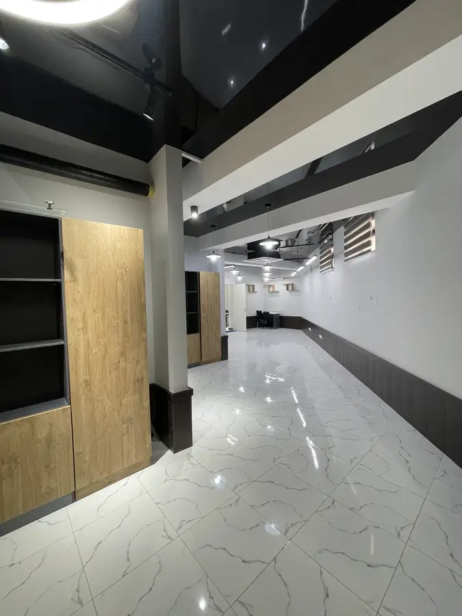 Ijaraga ofis − 186 m²