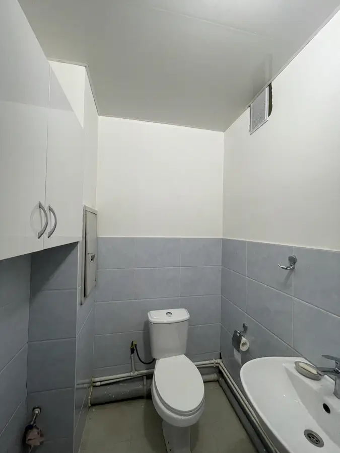 4 xonali kvartira sotiladi − 110 m²