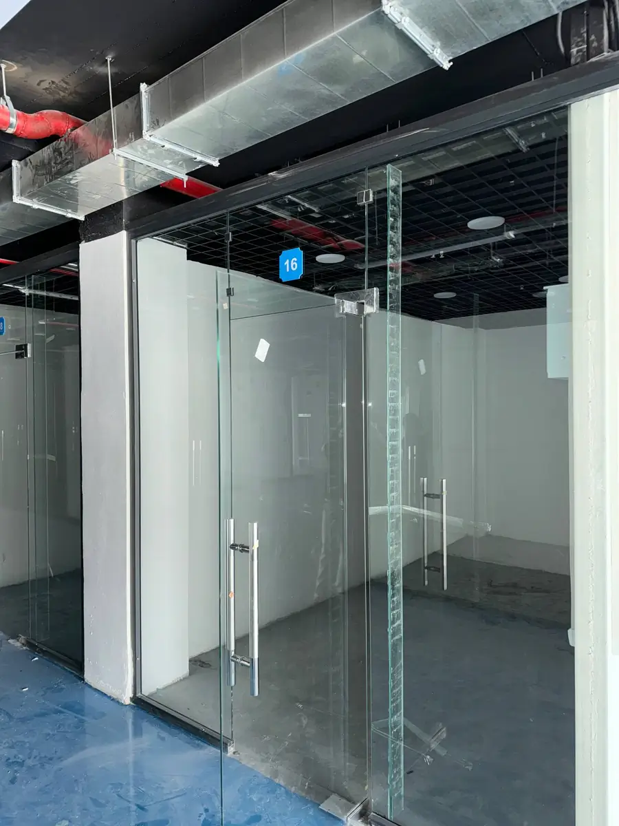 Сдается торговое помещение − 14 м²