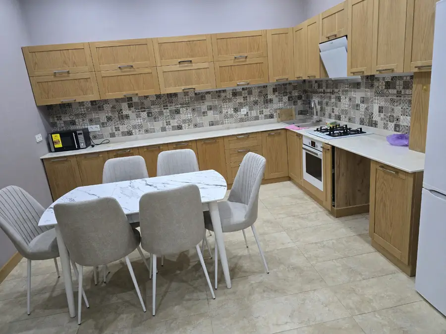 3 xonali kvartira − 150 m², 6/7 qavat