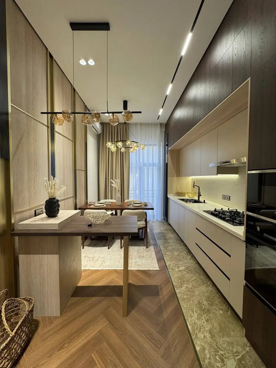 4 xonali kvartira − 128 m², 6/10 qavat