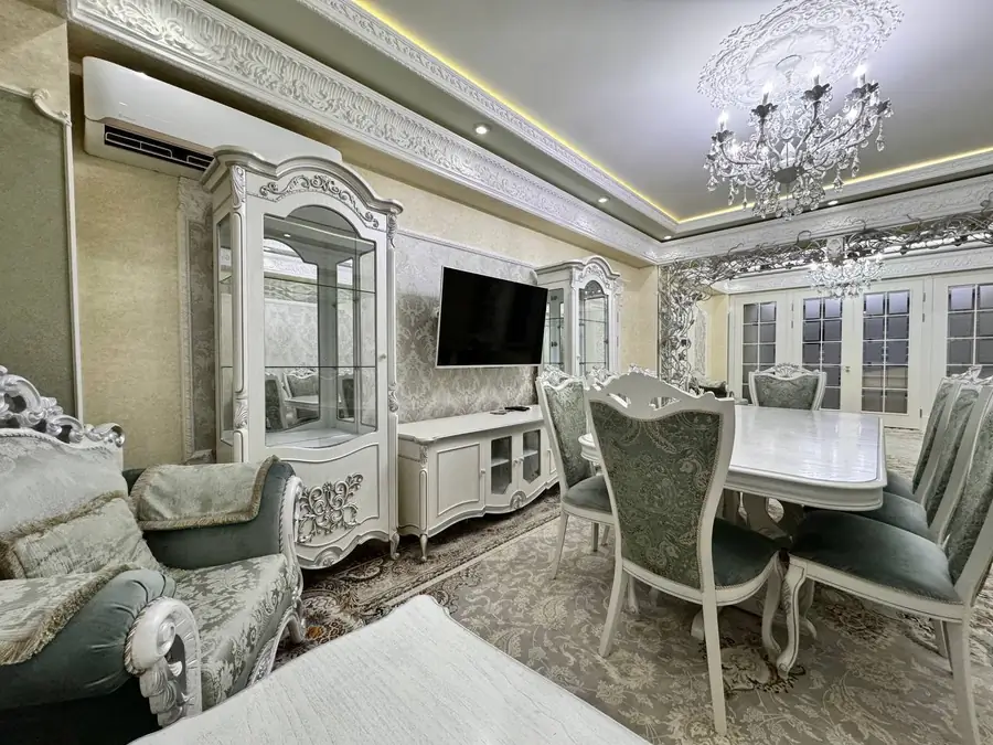 4 xonali kvartira − 130 m², 3/8 qavat