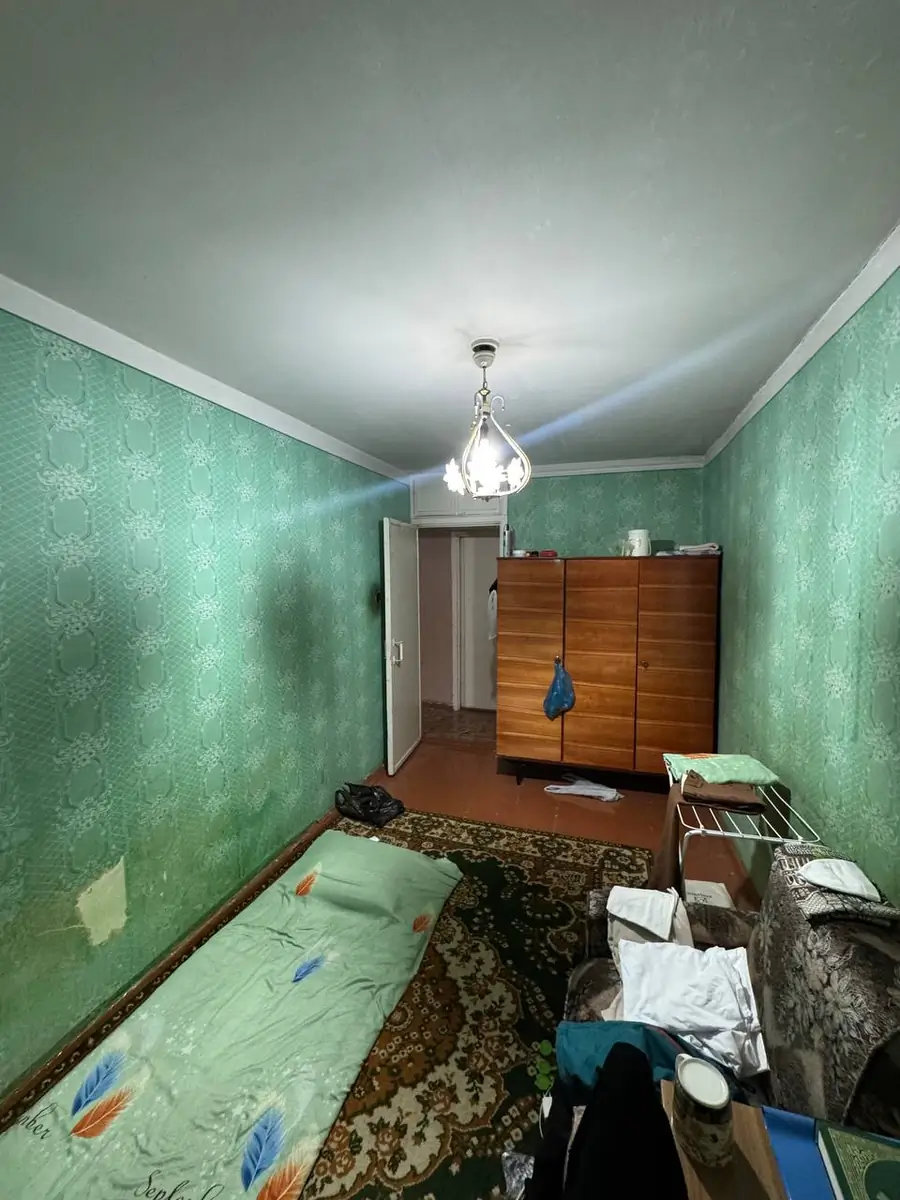 Продается 3-комнатная квартира − 60 м²