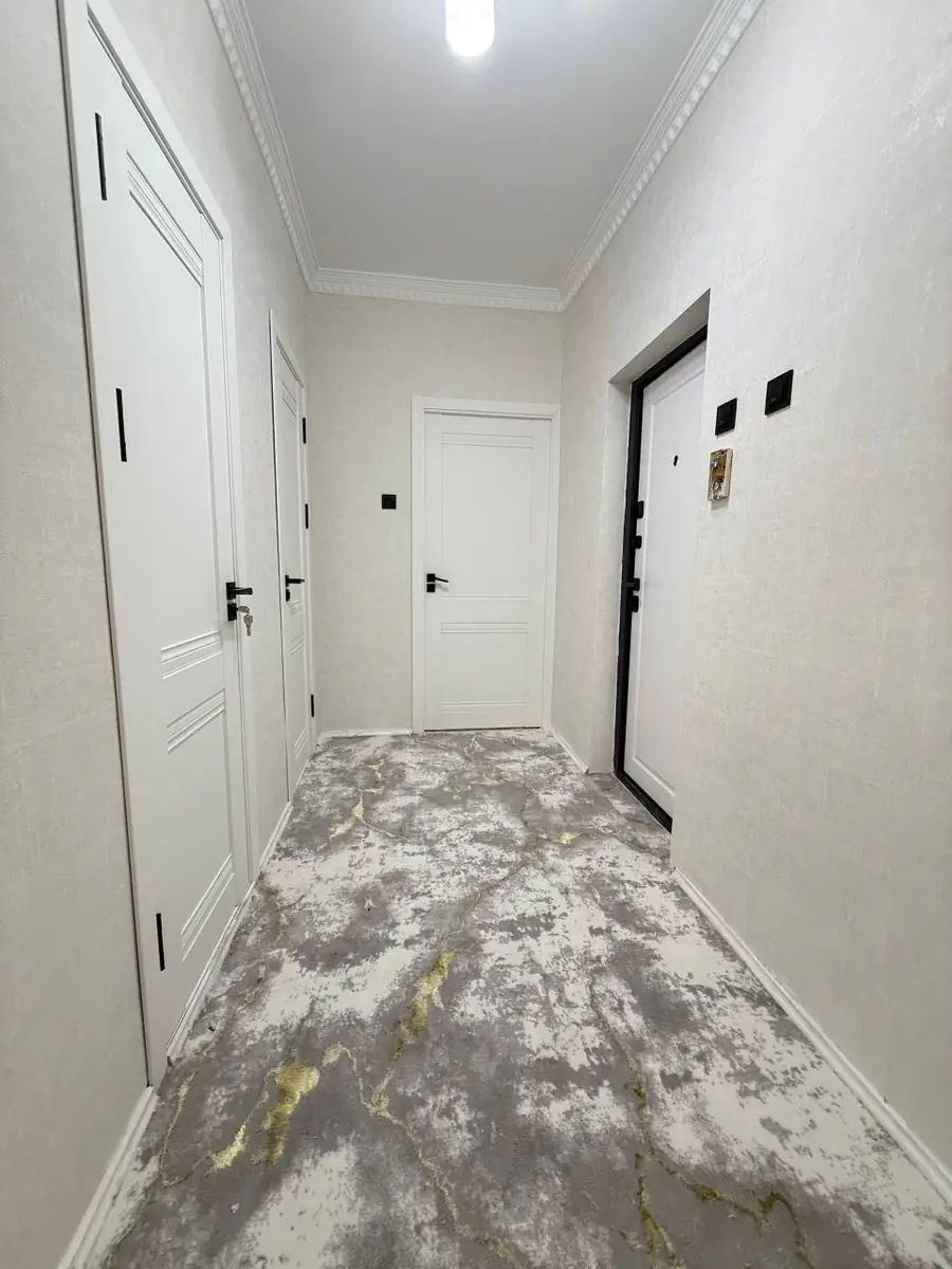 2 xonali kvartira sotiladi − 58 m²