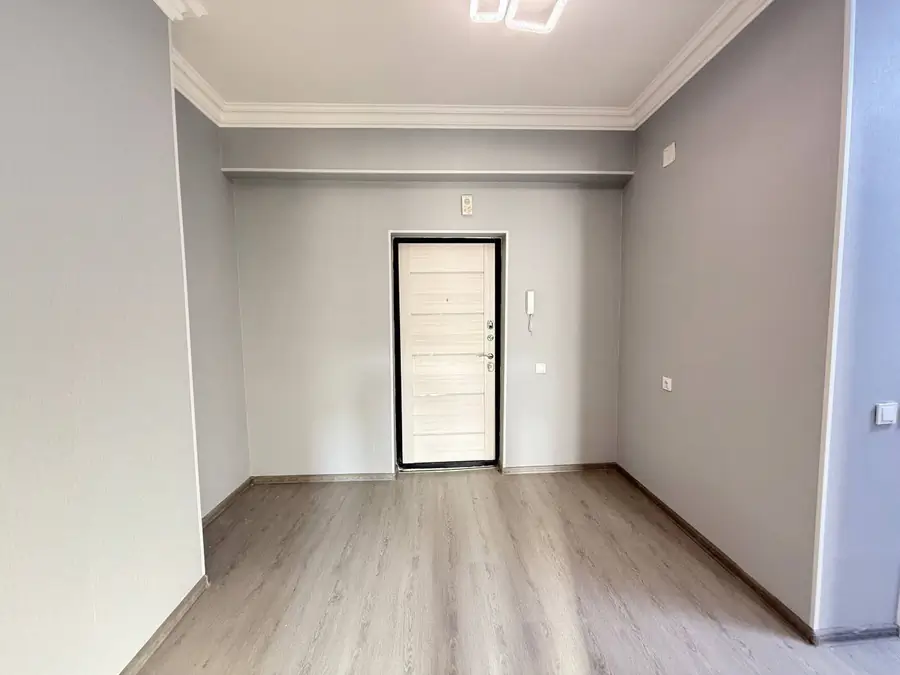 2 xonali kvartira sotiladi − 56 m²