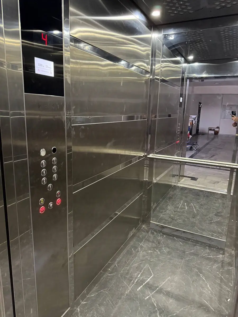 2 xonali kvartira sotiladi − 56 m²