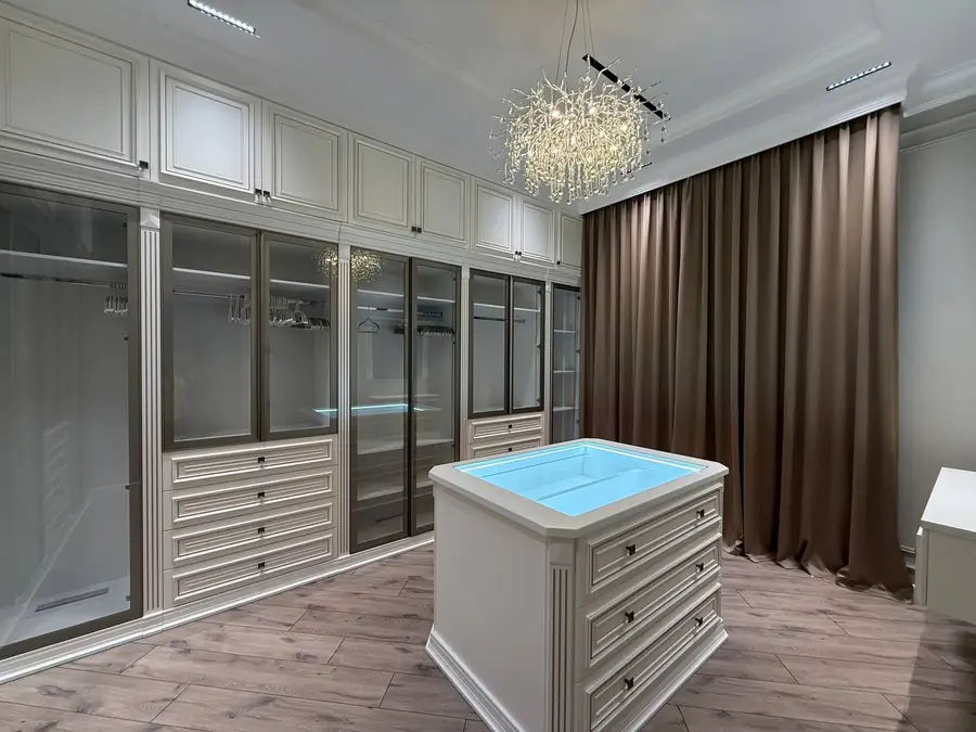 Ijaraga 3 qavatli uy − 500 m²