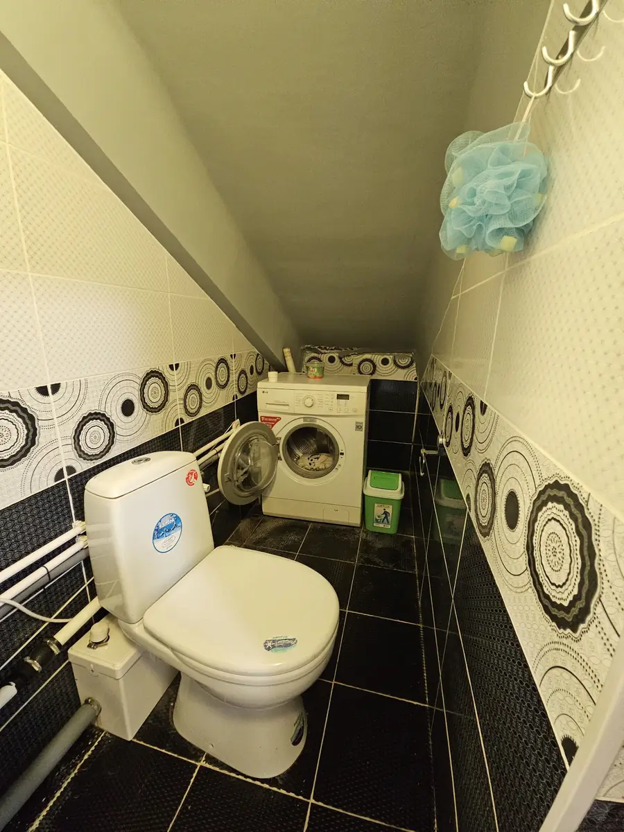 Ofis sotiladi − 100 m²