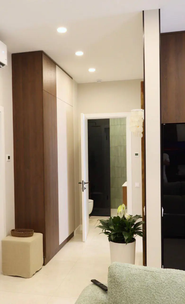 2 xonali kvartira sotiladi − 53 m²