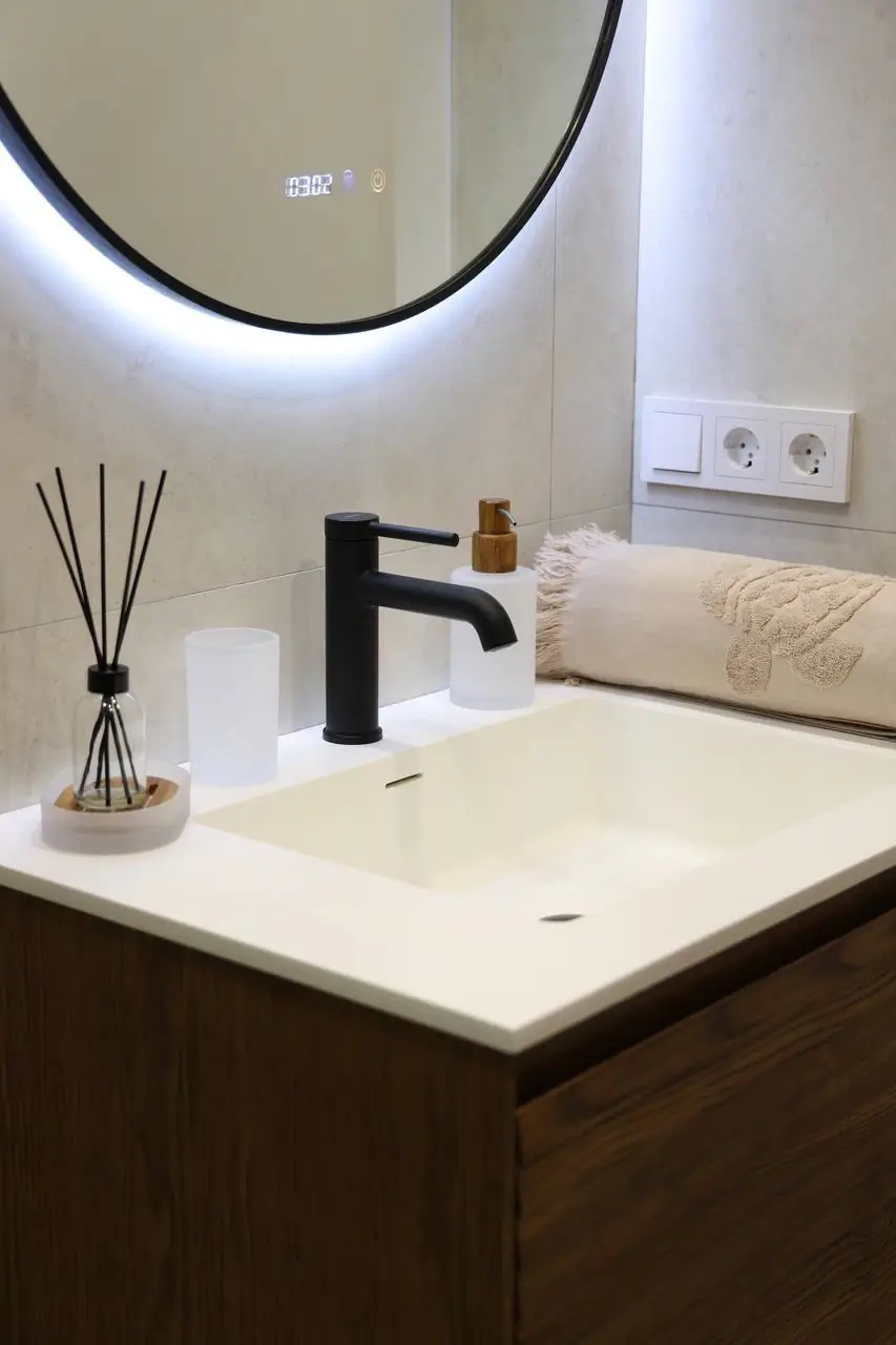 2 xonali kvartira sotiladi − 53 m²