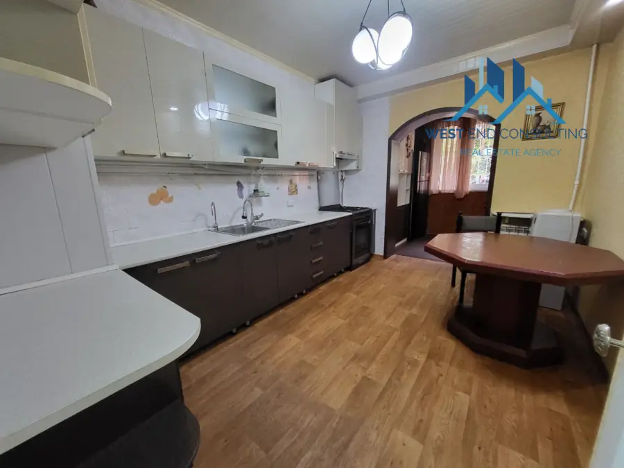 Ijaraga 4 xonali kvartira − 100 m²