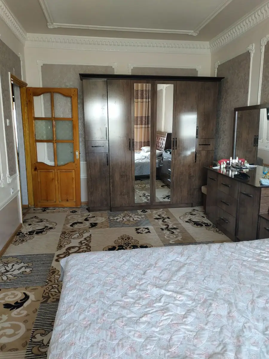 5 dan ortiq xonali kvartira − 115 m², 9/9 qavat