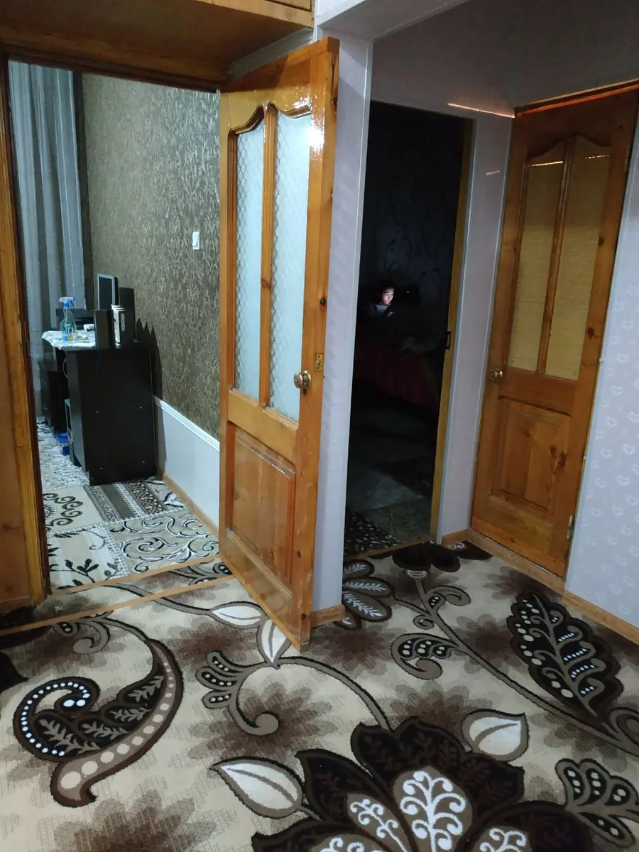 Более 5 xonali kvartira sotiladi − 115 m²