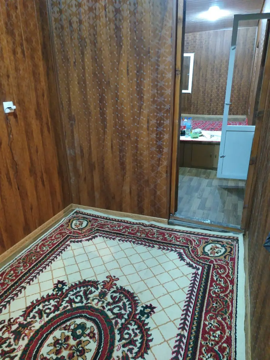 Более 5 xonali kvartira sotiladi − 115 m²