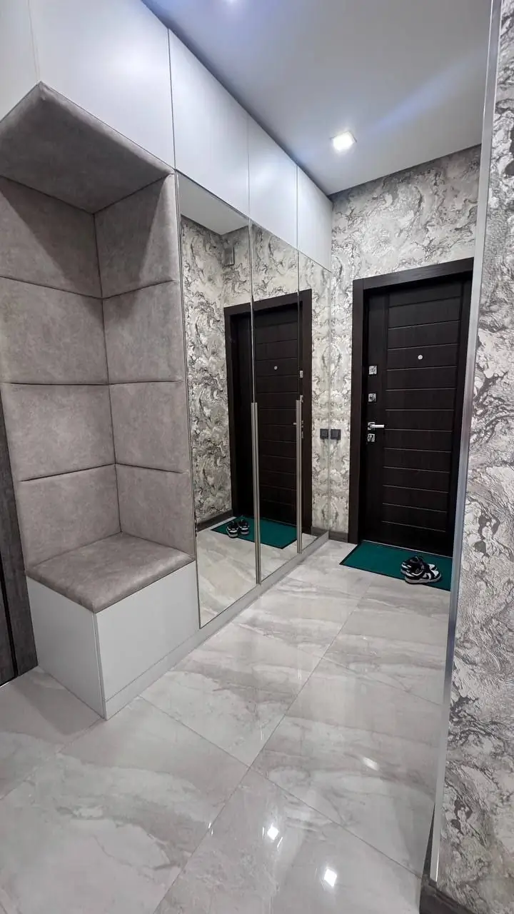 Продается 2-комнатная квартира − 61 м²