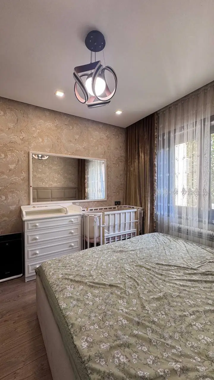 Продается 2-комнатная квартира − 61 м²