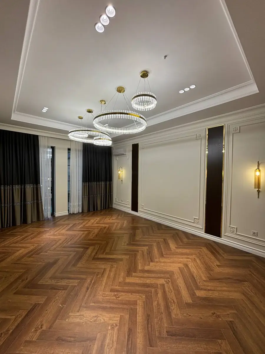 2 qavatli uy sotiladi − 550 m²